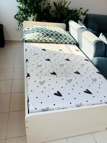 Single bed - IKEA