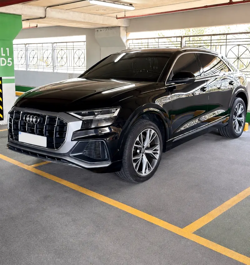 Audi Q8 2020 — photo 1 of 8