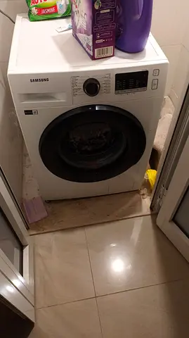 Samsung Front-Load Washing Machine - Good Working Condition