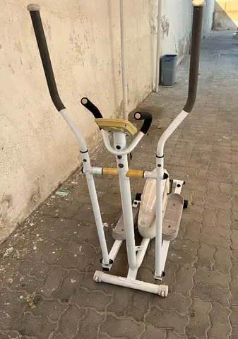 Compact Elliptical Cross Trainer
