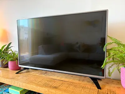 LG TV 42 inch