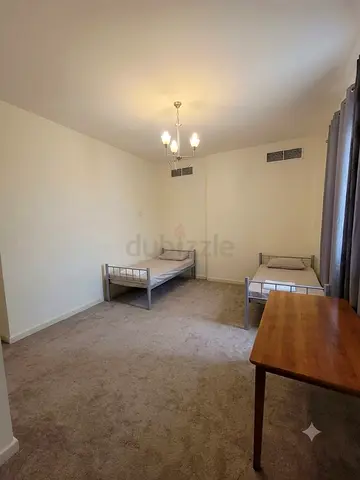 Private Room in Rolla for Male Working Executives - Attached Bathroom
