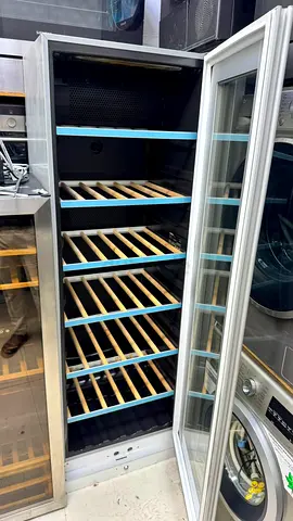 Gaggenau wine fridge 197 bottles perfect working