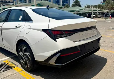 Hyundai Elantra Premium, миниатюра 2