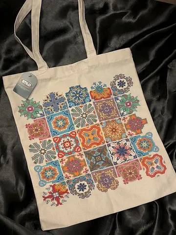 Tote bag