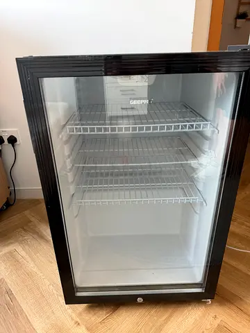 Geepas Drinks Fridge
