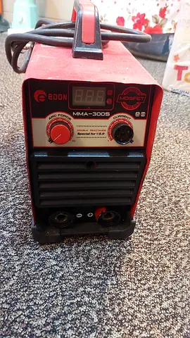 Ebon MMA-300S Portable ARC Welding Machine (Used)