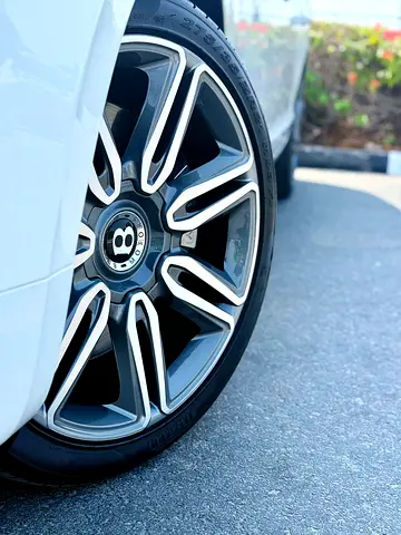 2016 Bentley CONTINENTAL — миниатюра 3