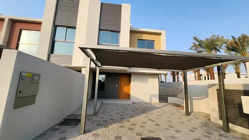 🏡 3 Bedroom Townhouse for Rent – Al Zahia, Yasmeen Community (End Unit)