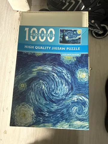 1000-piece Starry Night jigsaw puzzle - new/unused