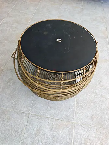 Round Wicker/Rattan Outdoor Side Table with metal Top