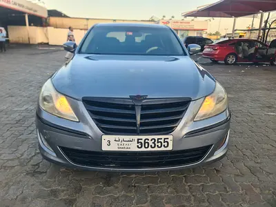 Genesis G80 2014 - Luxury Sedan in Excellent Condition