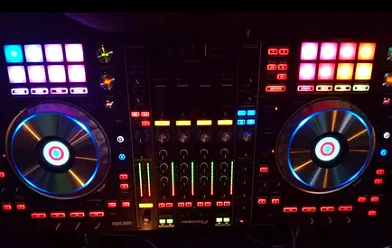 Pioneer DDJ-SZ1 4-Channel DJ Controller