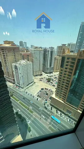 شقة بإطلالة مباشرة على شارع التعاون