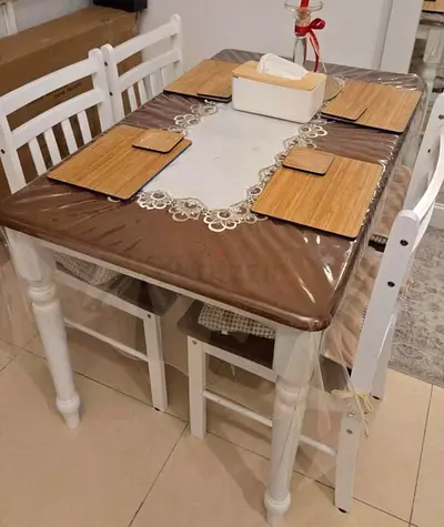 4 seater new dinning table