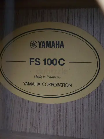 Yamaha Acoustic Guitar