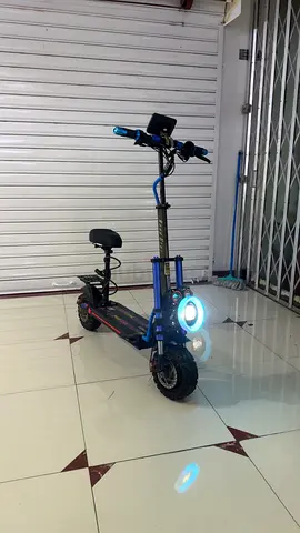 Electric Scooter with Seat, Off-Road Tires and Front LED Light - Good Condition double inspection