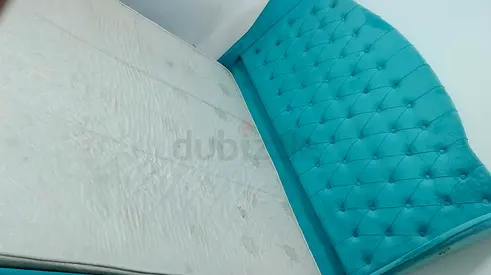 Bed + mattress