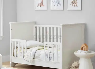 Pottery Barn convertible crib / toddler bed - perfect condition — from 0 to 6 years
