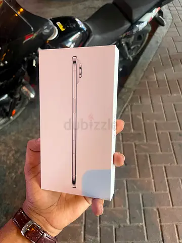 Apple iphone 17 Air 256gb Esim TDRA