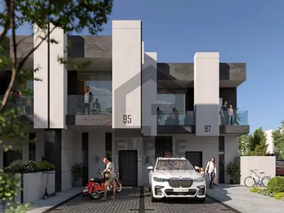 4BR Triplex Townhouse | Private Lift | Free Hold