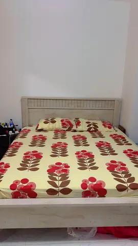 King size bed with mattress (Pan Emirates)