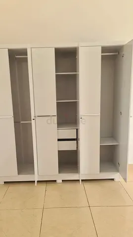 6 door wardrobe Available