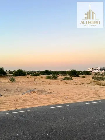 للبيع اراضي سكنية بالشارقة منطقة الحوشي موقع وسعر مميز