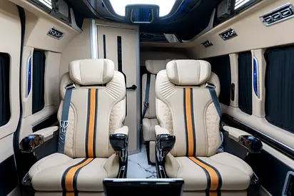 2025 Toyota HIACE 照片 5
