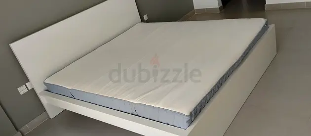 IKEA malam king size bed frame with IKEA mattress 180×200cm is available in excellent condition