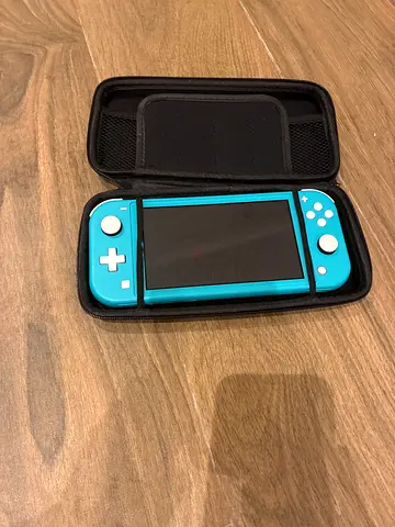 Nintendo Switch Lite turquoise with Carry Case - Good Condition