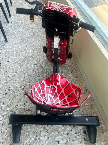 Kids Electric Ride-On Scooter/Trike with Spider Design - Red