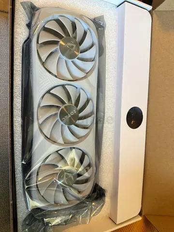 Zotac RTX 4080 Super 16GB Trinity OC White Edition - Like New