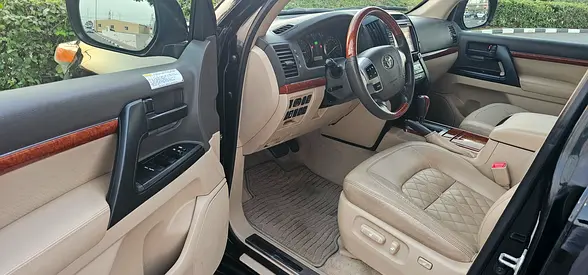 صورة 17 لـ 2015 Toyota LAND CRUISER