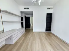 Spacious 2 BR ● Corner Unit ● Close Kitchen