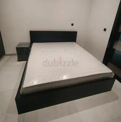 IKEA malam king size bed with IKEA mattress 180×200cm and 2 storage drawers underneath