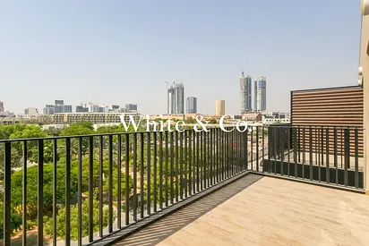 Park View | Unfurnished | Oak Finishes