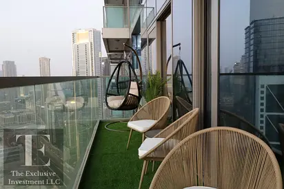 Full Burj Khalifa View | Elegant Interiors | Stunning Skyline