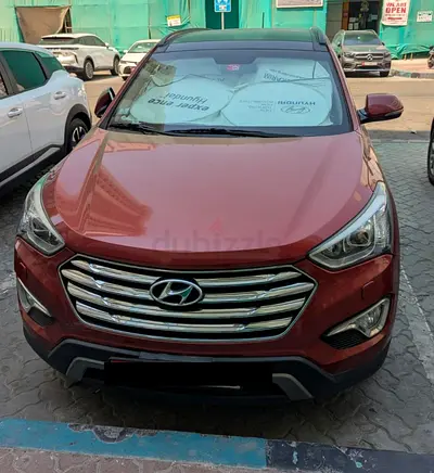 Hyundai Grand Santa Fe GLS 2014 | GCC Specs | Well Maintained