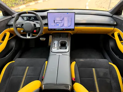 صورة 13 لـ 2025 Xiaomi SU7