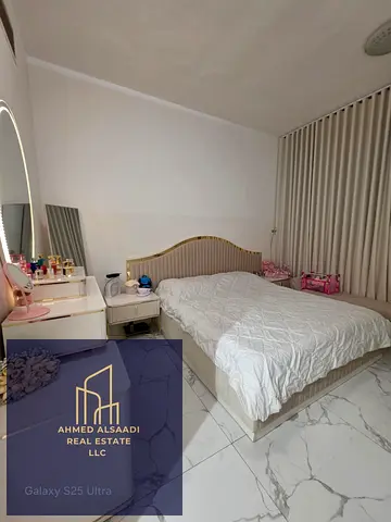 2 bhk prime location resale still pending installments