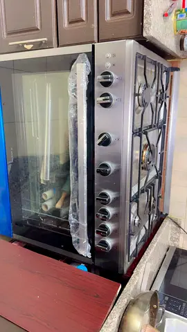Brand new cooking range 5 burner with guarantee and bill