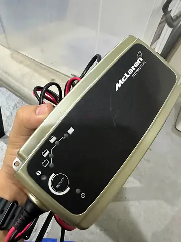 McLaren Battery Maintainer