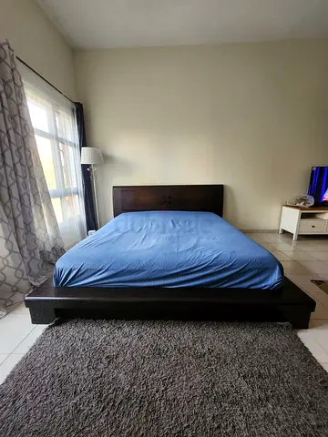 High Quality Solid Wood Bed 75% Discount
