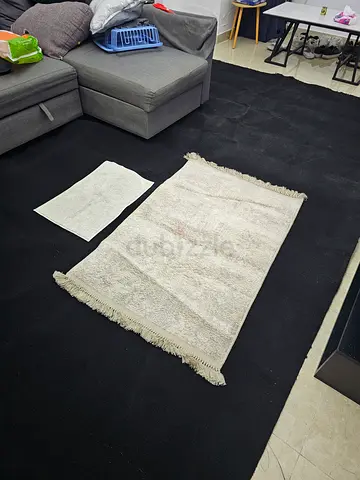 Black carpet 365cm * 220 cm with classic rug and bath mat