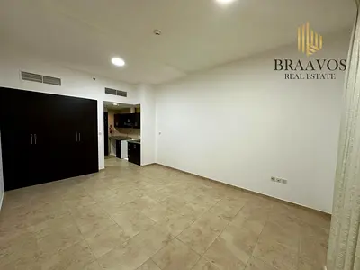 W/ BALCONY | RENTED | GREAT AMENITIES