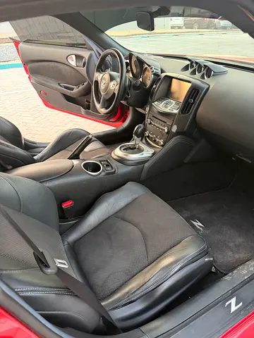 2018 Nissan 370Z — фото 11