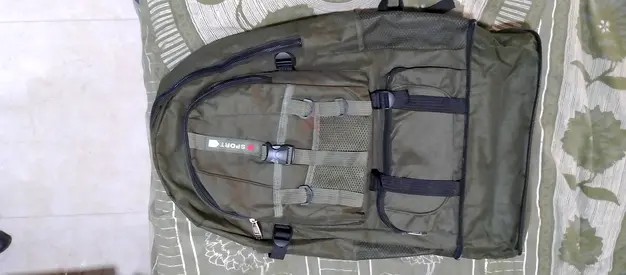 Expandable back packs bags