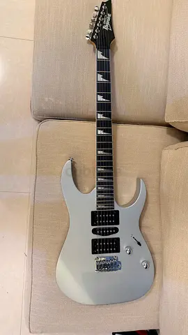 Ibanez Electric Guitar + Laney LX20R Amplifier (Like New) – With Box  Bill