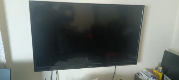 Used 40 inch Philips Flat Screen TV - Good Working Condition